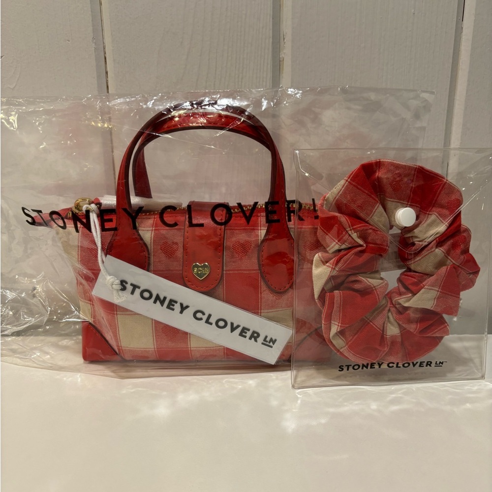 Stoney Clover Lane Pouchette Crossbody Bag 01 & Jumbo Scrunchie - Amore - Italy